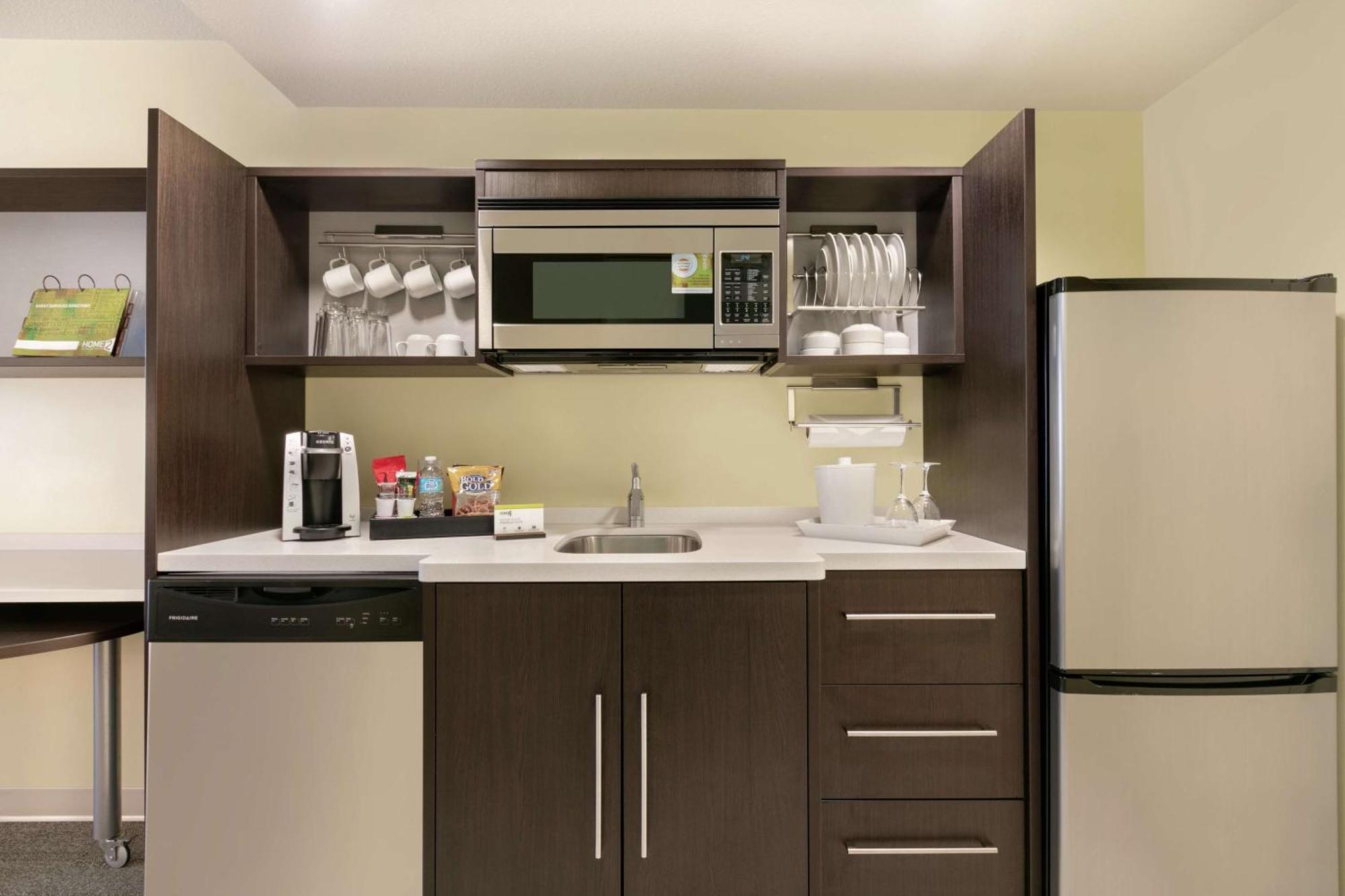 Home2 Suites By Hilton Fort St. John Exterior photo
