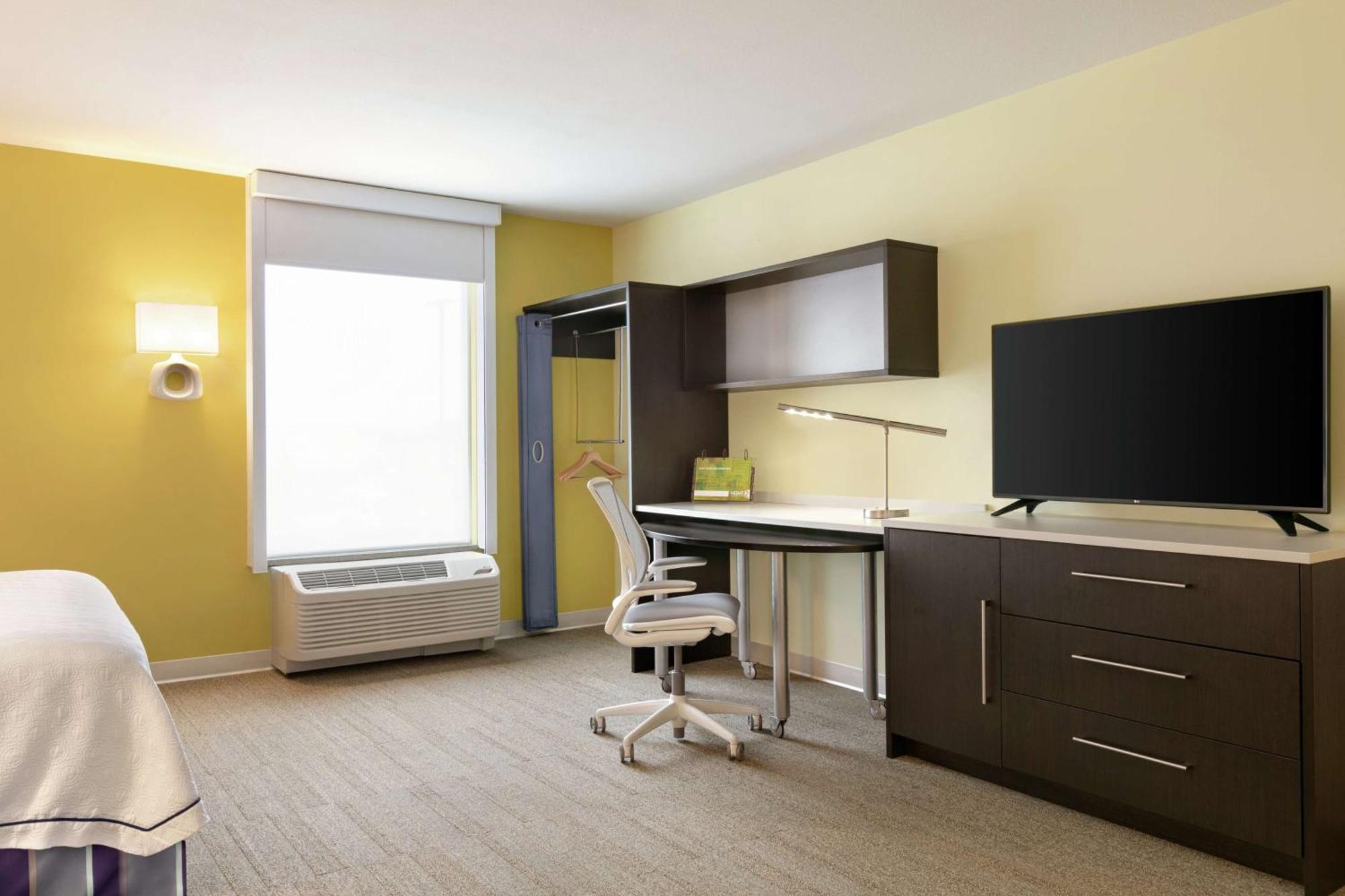 Home2 Suites By Hilton Fort St. John Exterior photo
